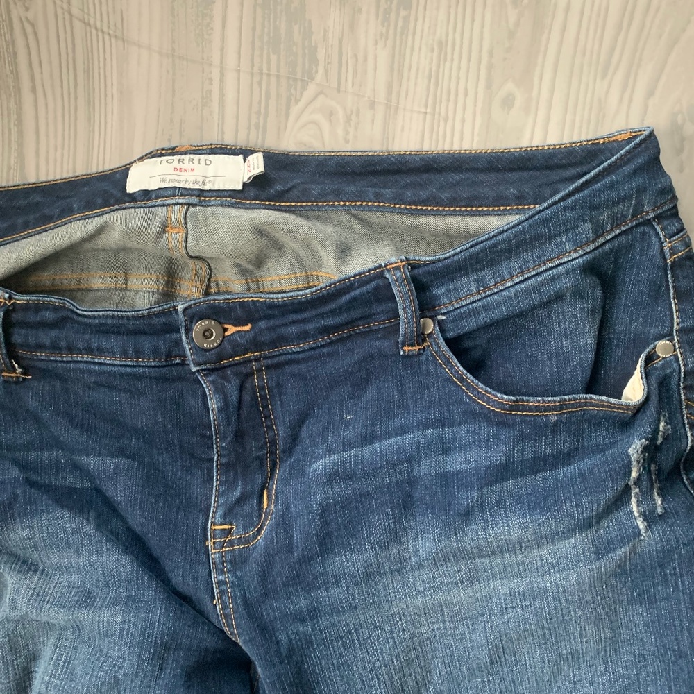 Torrid HIGH RISE STRAIGHT JEAN - MEDIUM WASH